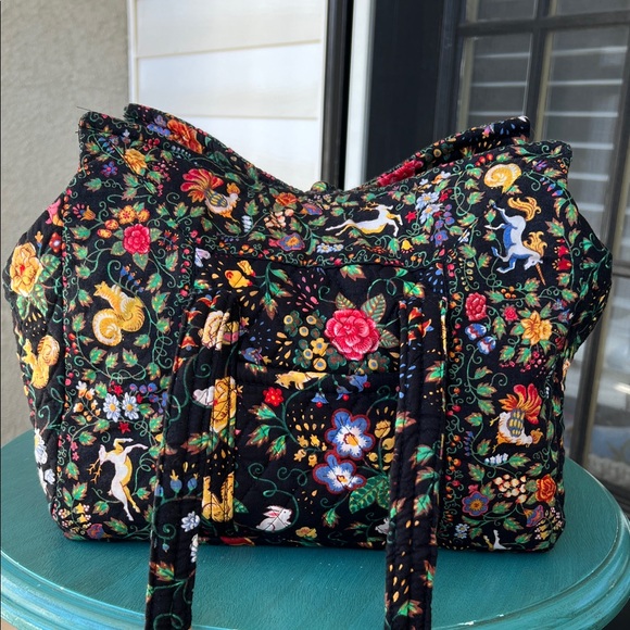 Vera Bradley Handbags - Vera Bradley Multicolor Floral Tote
